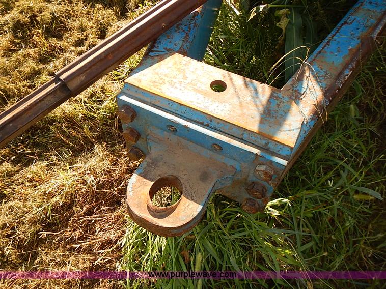 image for item J3123 Kinze 840 row crop grain wagon