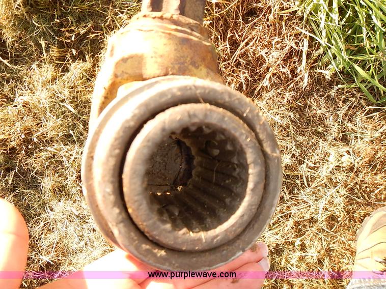 image for item J3123 Kinze 840 row crop grain wagon