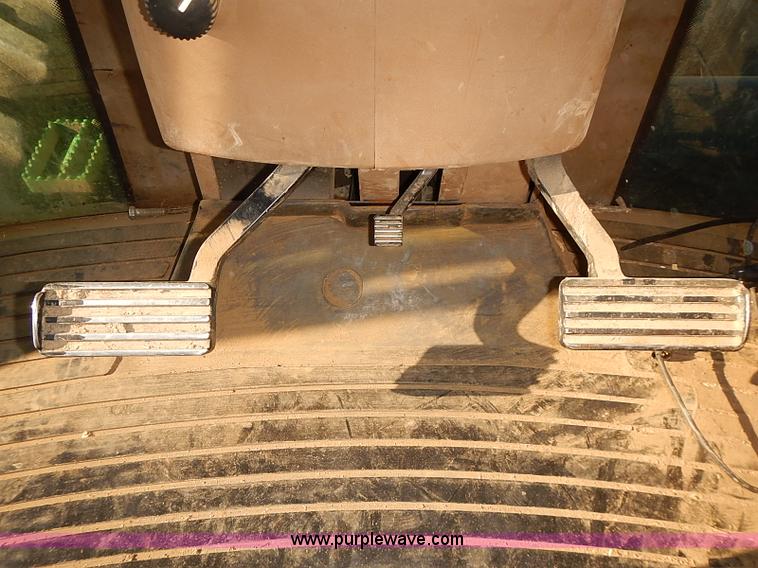 image for item J3124 1998 John Deere 9200 4WD tractor