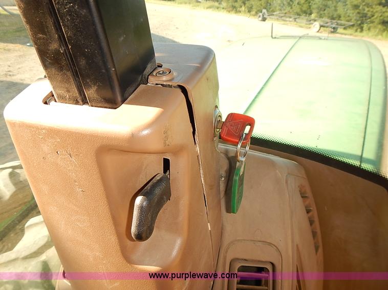 image for item J3124 1998 John Deere 9200 4WD tractor