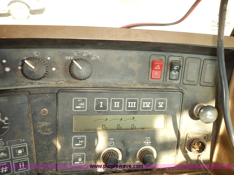 image for item J3124 1998 John Deere 9200 4WD tractor