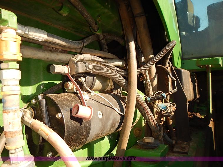 image for item J3124 1998 John Deere 9200 4WD tractor