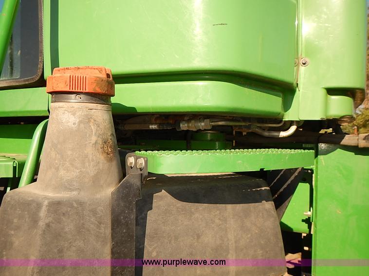 image for item J3124 1998 John Deere 9200 4WD tractor