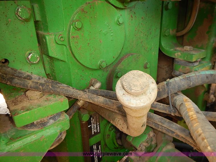 image for item J3124 1998 John Deere 9200 4WD tractor