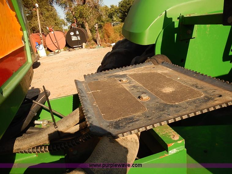 image for item J3124 1998 John Deere 9200 4WD tractor