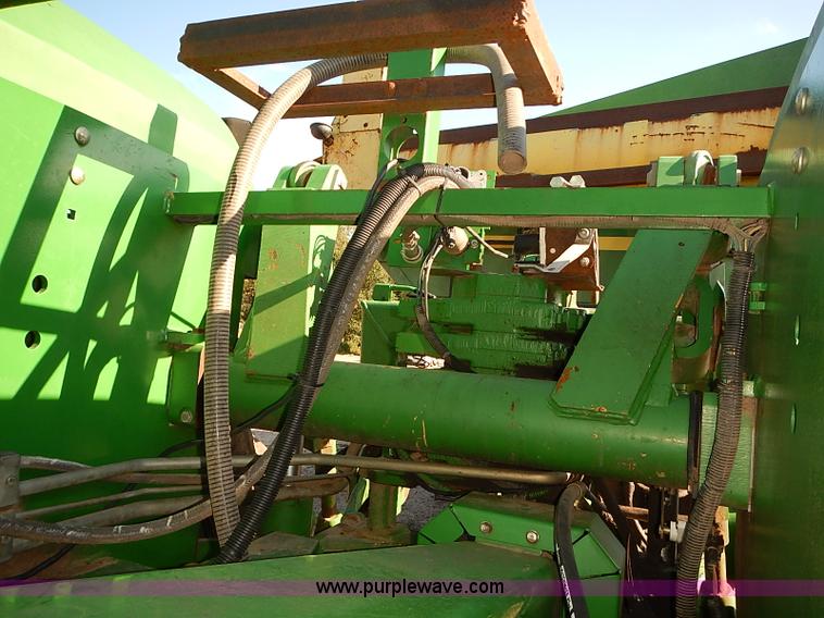 image for item J3124 1998 John Deere 9200 4WD tractor