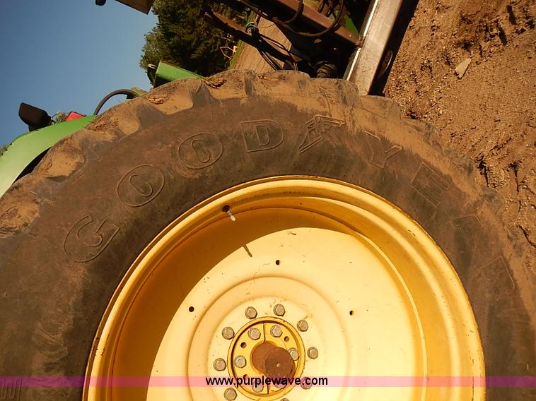 image for item J3124 1998 John Deere 9200 4WD tractor