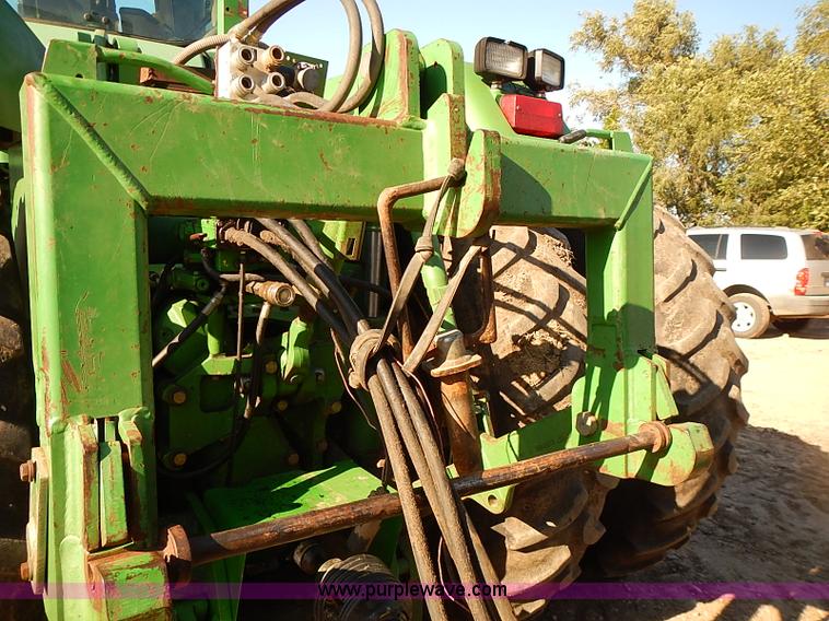image for item J3124 1998 John Deere 9200 4WD tractor