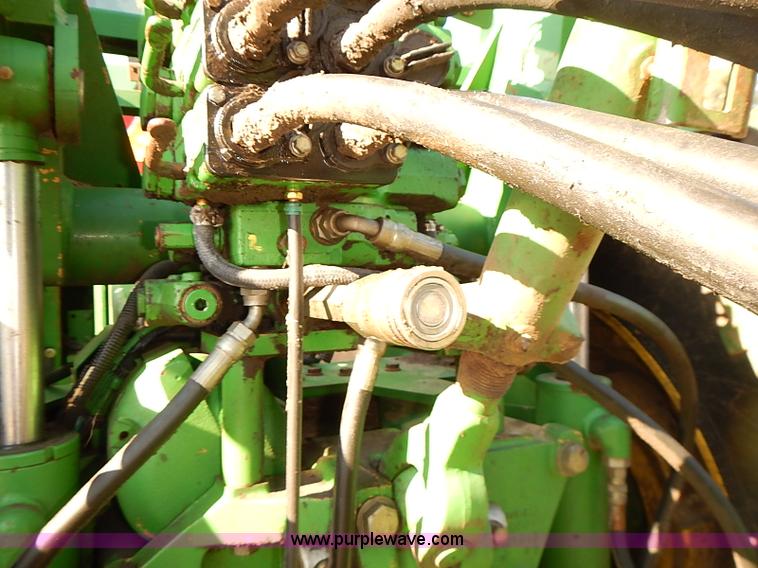 image for item J3124 1998 John Deere 9200 4WD tractor