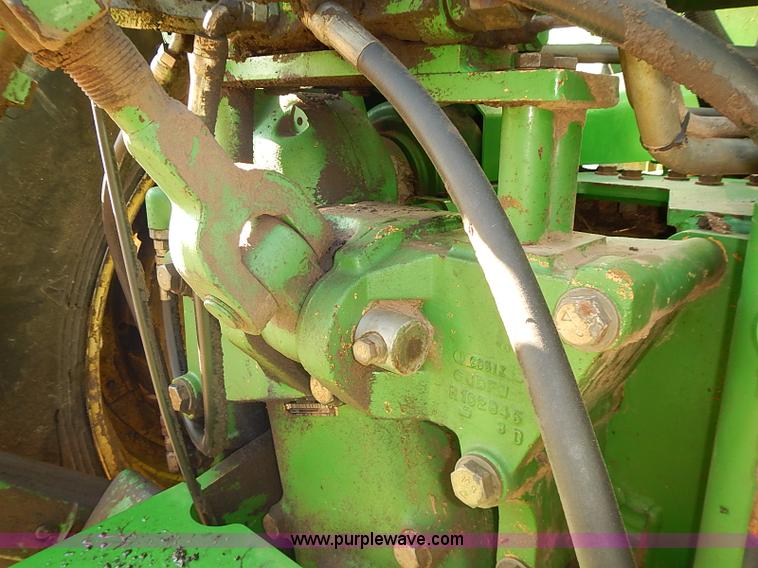 image for item J3124 1998 John Deere 9200 4WD tractor