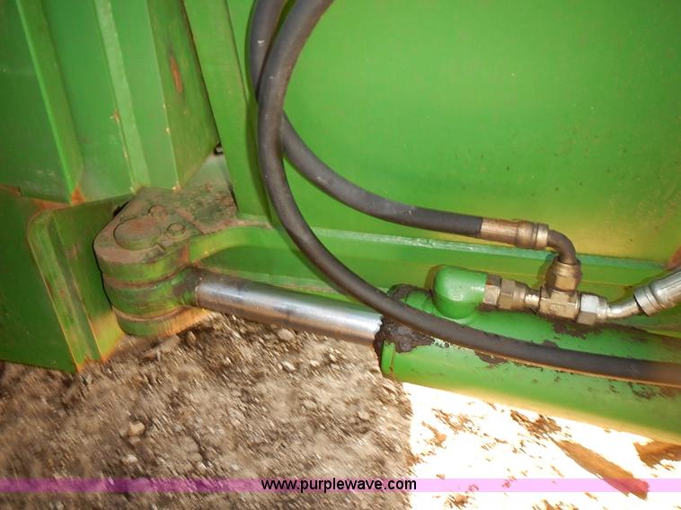 image for item J3124 1998 John Deere 9200 4WD tractor