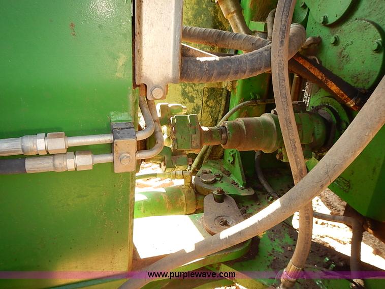 image for item J3124 1998 John Deere 9200 4WD tractor