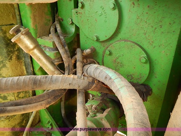 image for item J3124 1998 John Deere 9200 4WD tractor