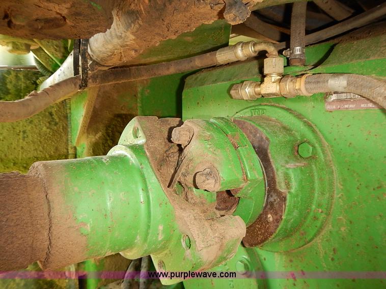 image for item J3124 1998 John Deere 9200 4WD tractor