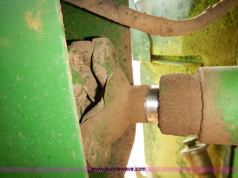 image for item J3124 1998 John Deere 9200 4WD tractor