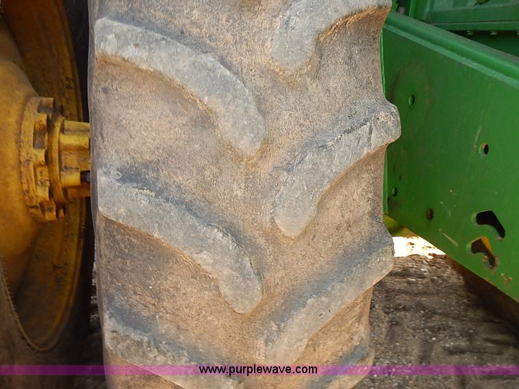 image for item J3124 1998 John Deere 9200 4WD tractor