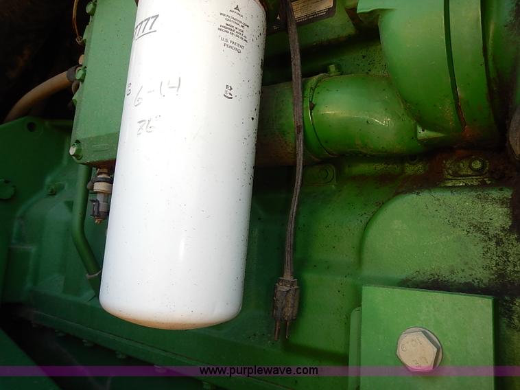 image for item J3124 1998 John Deere 9200 4WD tractor