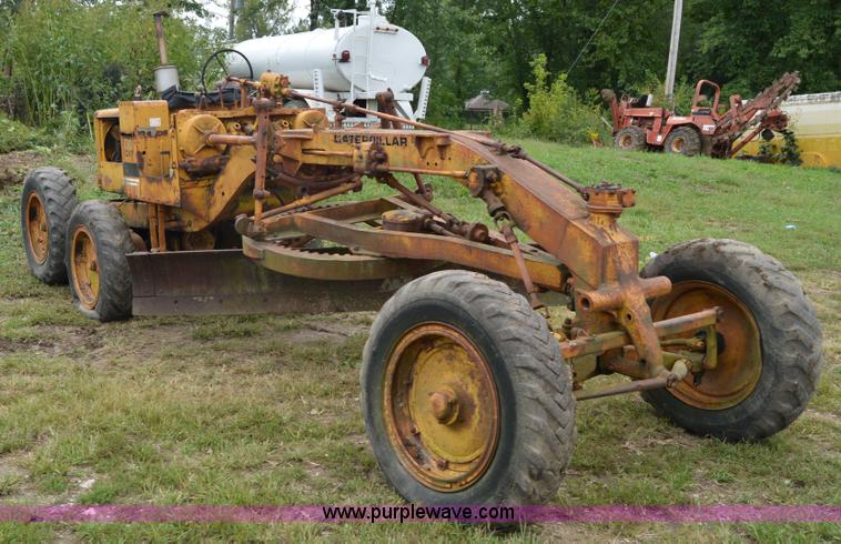 image for item AW9181 Caterpillar 212 rigid motor grader