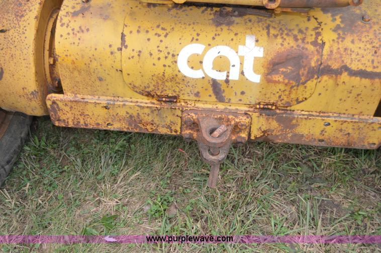 image for item AW9181 Caterpillar 212 rigid motor grader
