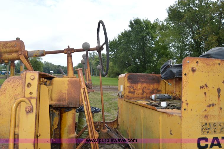 image for item AW9181 Caterpillar 212 rigid motor grader