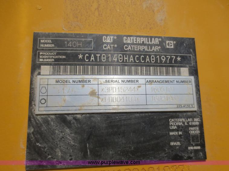 image for item D2142 2006 Caterpillar 140H VHP articulated motor grader