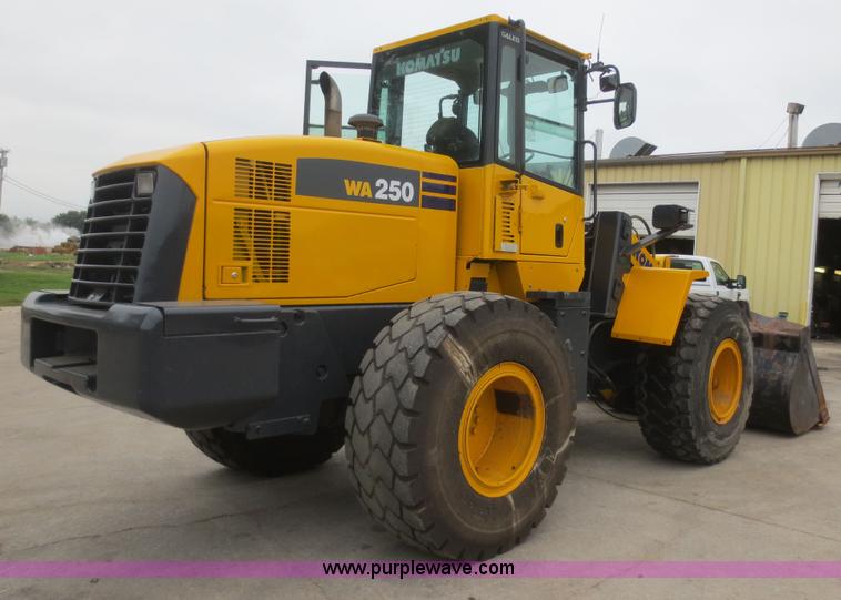 image for item D2155 2006 Komatsu WA250-5L wheel loader