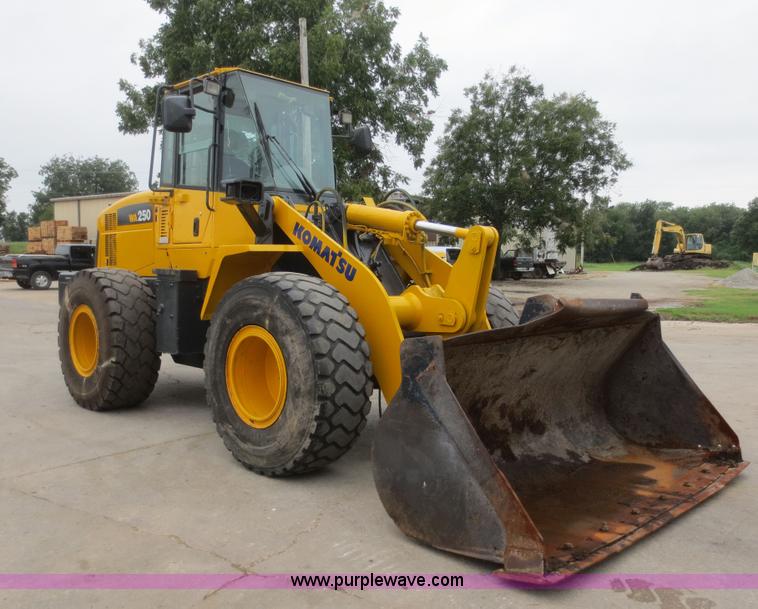 image for item D2155 2006 Komatsu WA250-5L wheel loader
