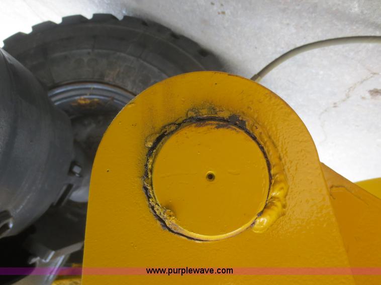 image for item D2155 2006 Komatsu WA250-5L wheel loader