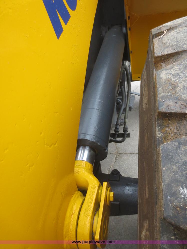 image for item D2155 2006 Komatsu WA250-5L wheel loader