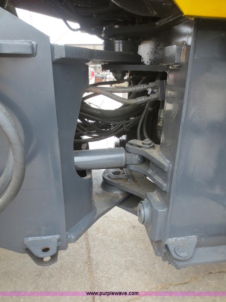 image for item D2155 2006 Komatsu WA250-5L wheel loader