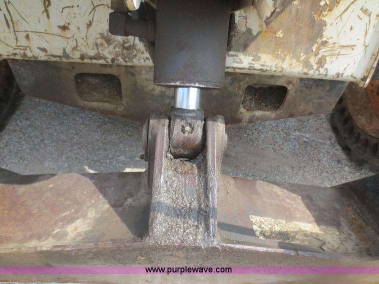 image for item D2158 2002 Bobcat 863 G Series skid steer