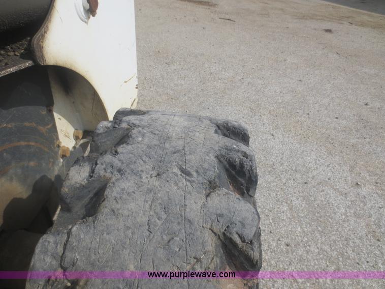 image for item D2158 2002 Bobcat 863 G Series skid steer