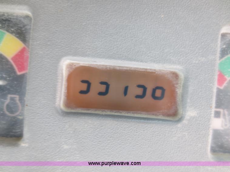 image for item D2158 2002 Bobcat 863 G Series skid steer