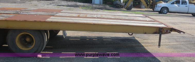 image for item D2159 1975 Hyster HP20TPS equipment trailer