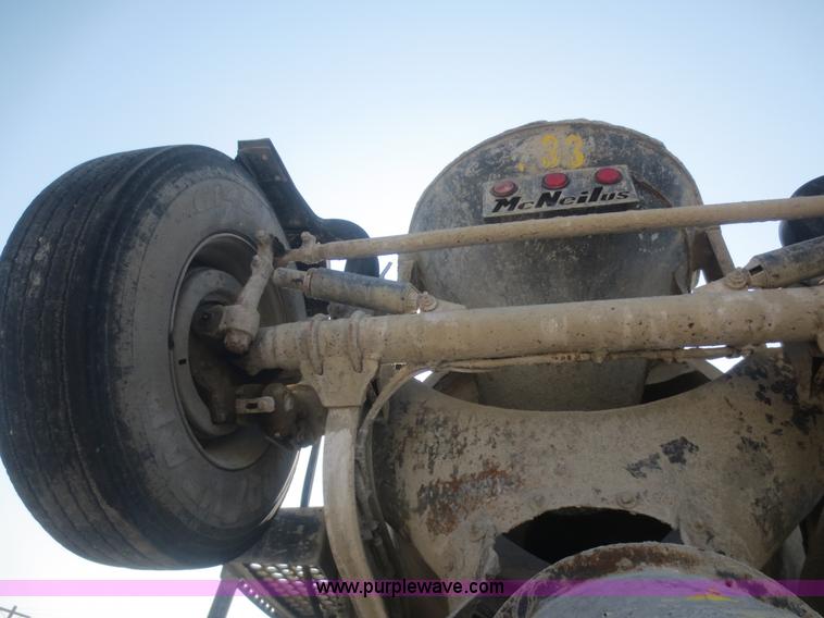 image for item D2160 1997 Ford LT9000 mixer truck