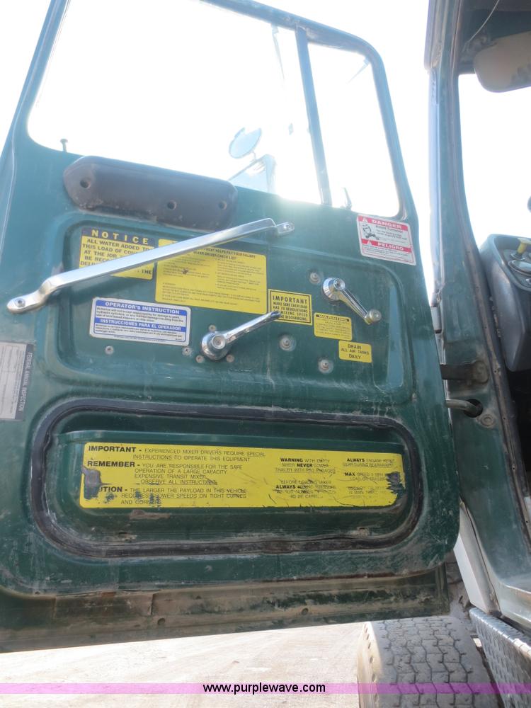 image for item D2160 1997 Ford LT9000 mixer truck