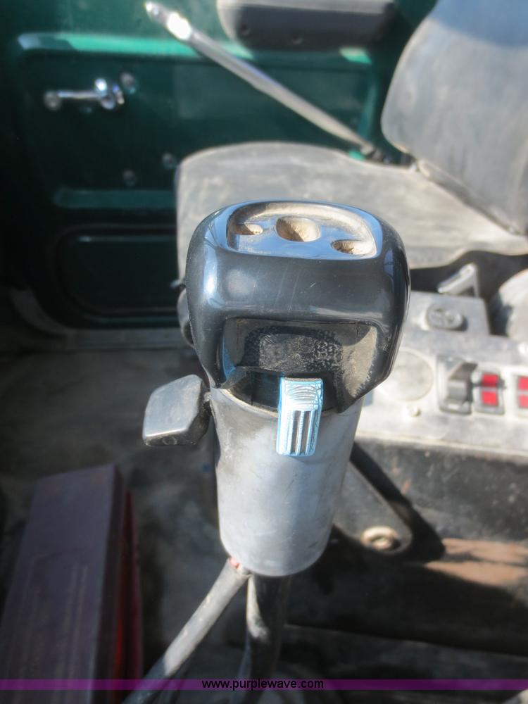 image for item D2160 1997 Ford LT9000 mixer truck