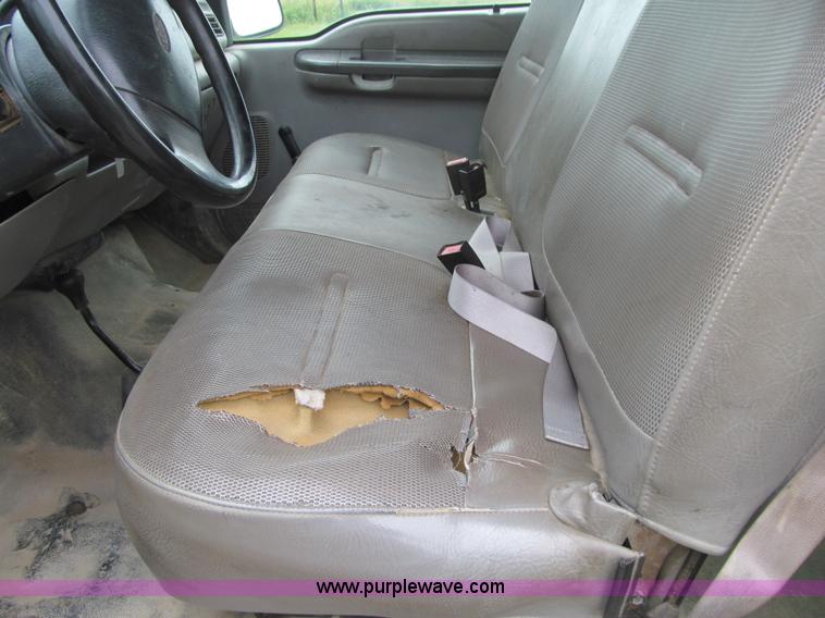 image for item E4986 2001 Ford F350 Super Duty XL Crew Cab utility truck