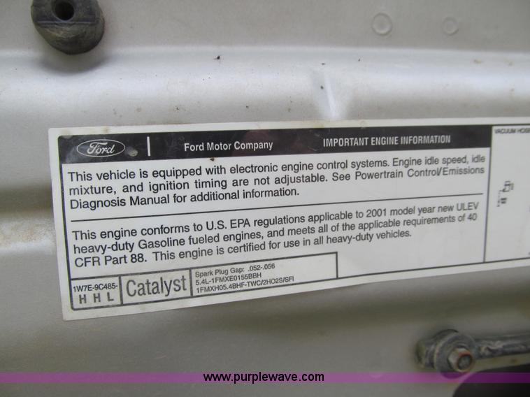 image for item E4986 2001 Ford F350 Super Duty XL Crew Cab utility truck