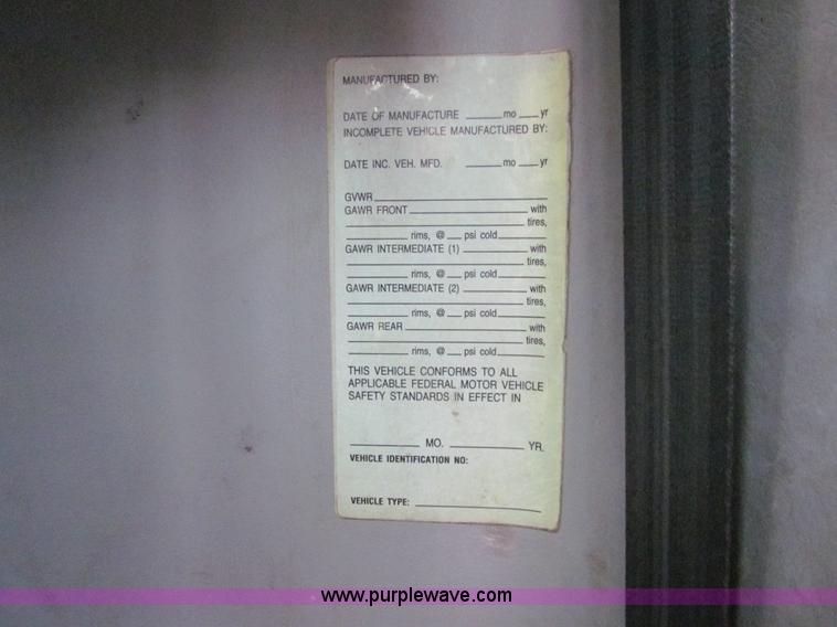 image for item E4987 1999 Freightliner FL60 service truck