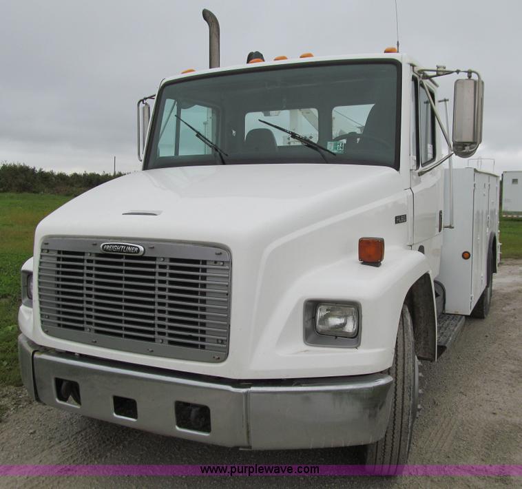 image for item E4987 1999 Freightliner FL60 service truck