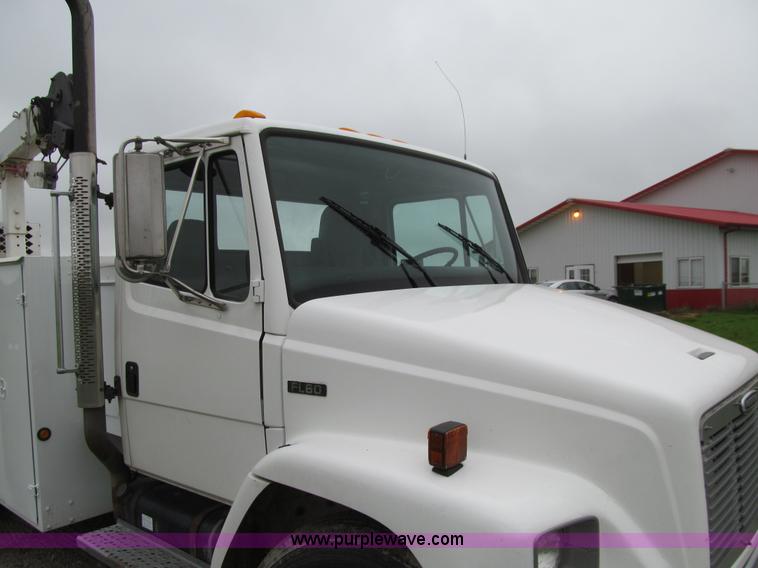 image for item E4987 1999 Freightliner FL60 service truck