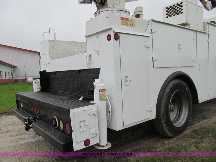 image for item E4987 1999 Freightliner FL60 service truck