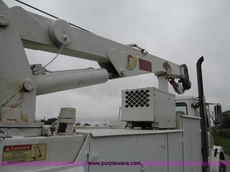 image for item E4987 1999 Freightliner FL60 service truck