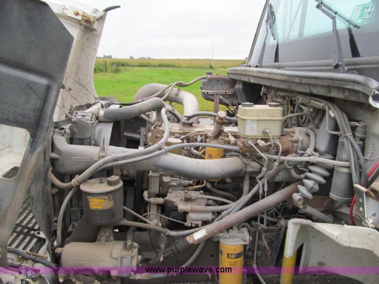 image for item E4987 1999 Freightliner FL60 service truck