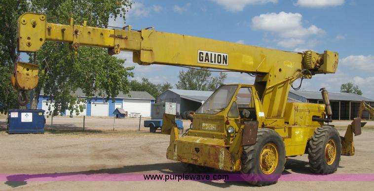 image for item E7900 1984 Galion 125 crane