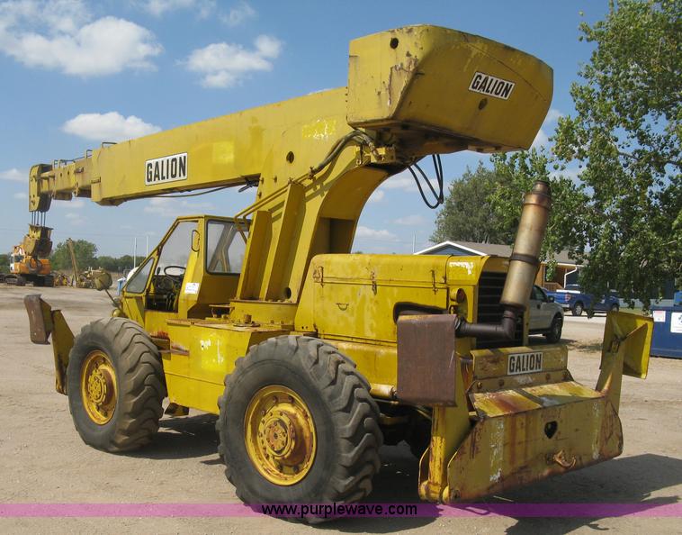 image for item E7900 1984 Galion 125 crane