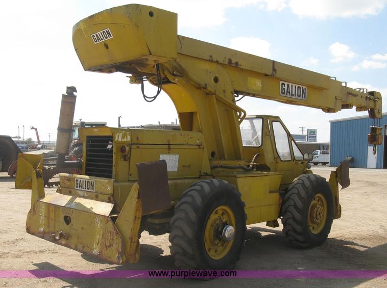 image for item E7900 1984 Galion 125 crane