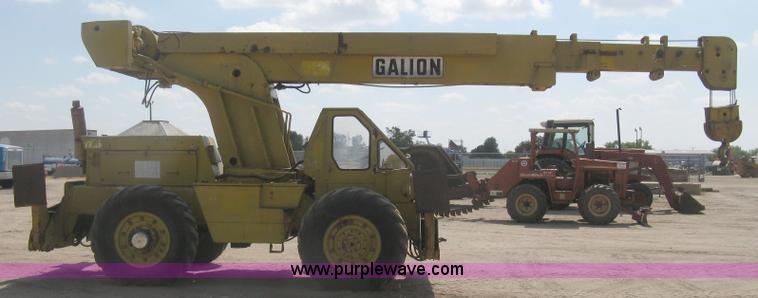 image for item E7900 1984 Galion 125 crane