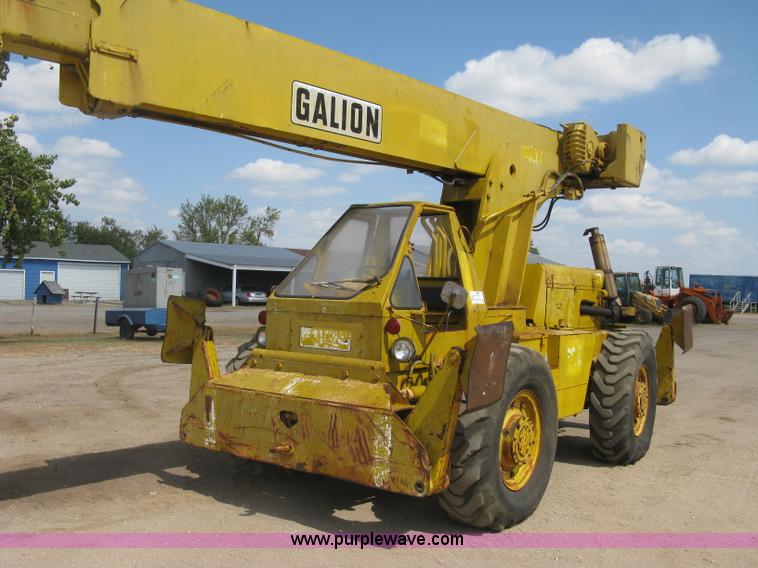 image for item E7900 1984 Galion 125 crane